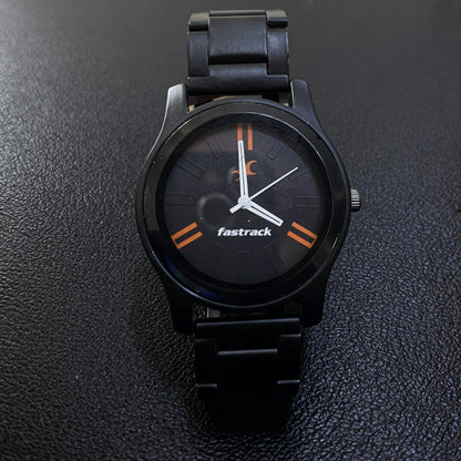 Trending Analog Black Dial Metal Strap Watch for Boys, Fastrack Casual Analog Black Dial Men's Watch